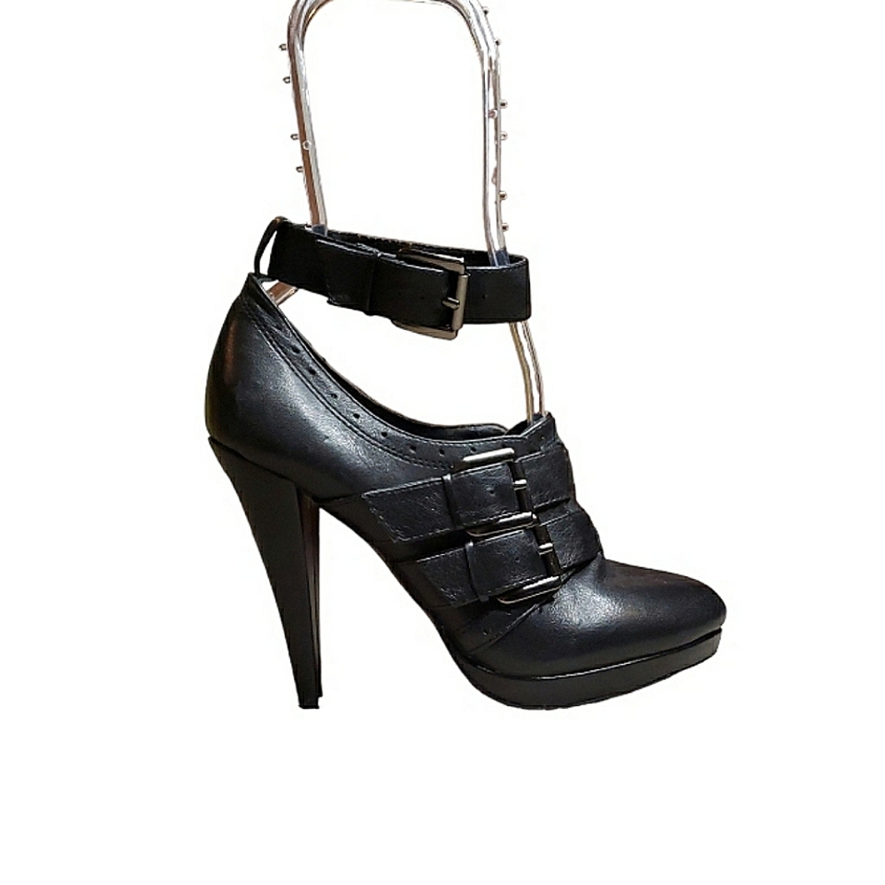 ALDO - Leather Buckle Heels - 6/36 - LN